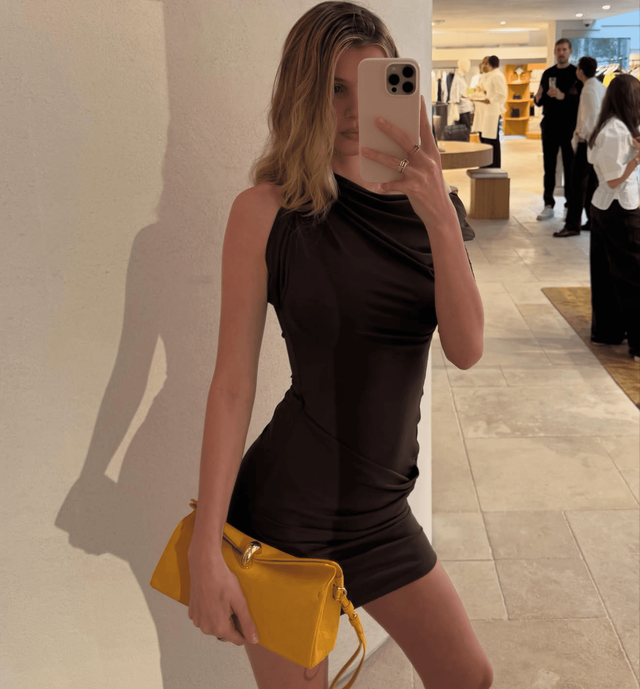 Mia Cate styled look